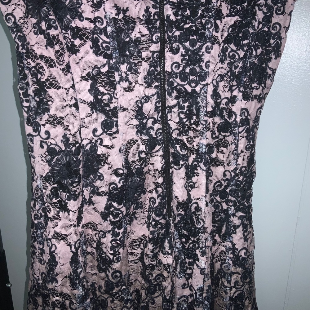 Gabby Skye fit & flare lace overlay dress Sz 12 sleeveless - Picture 6 of 10